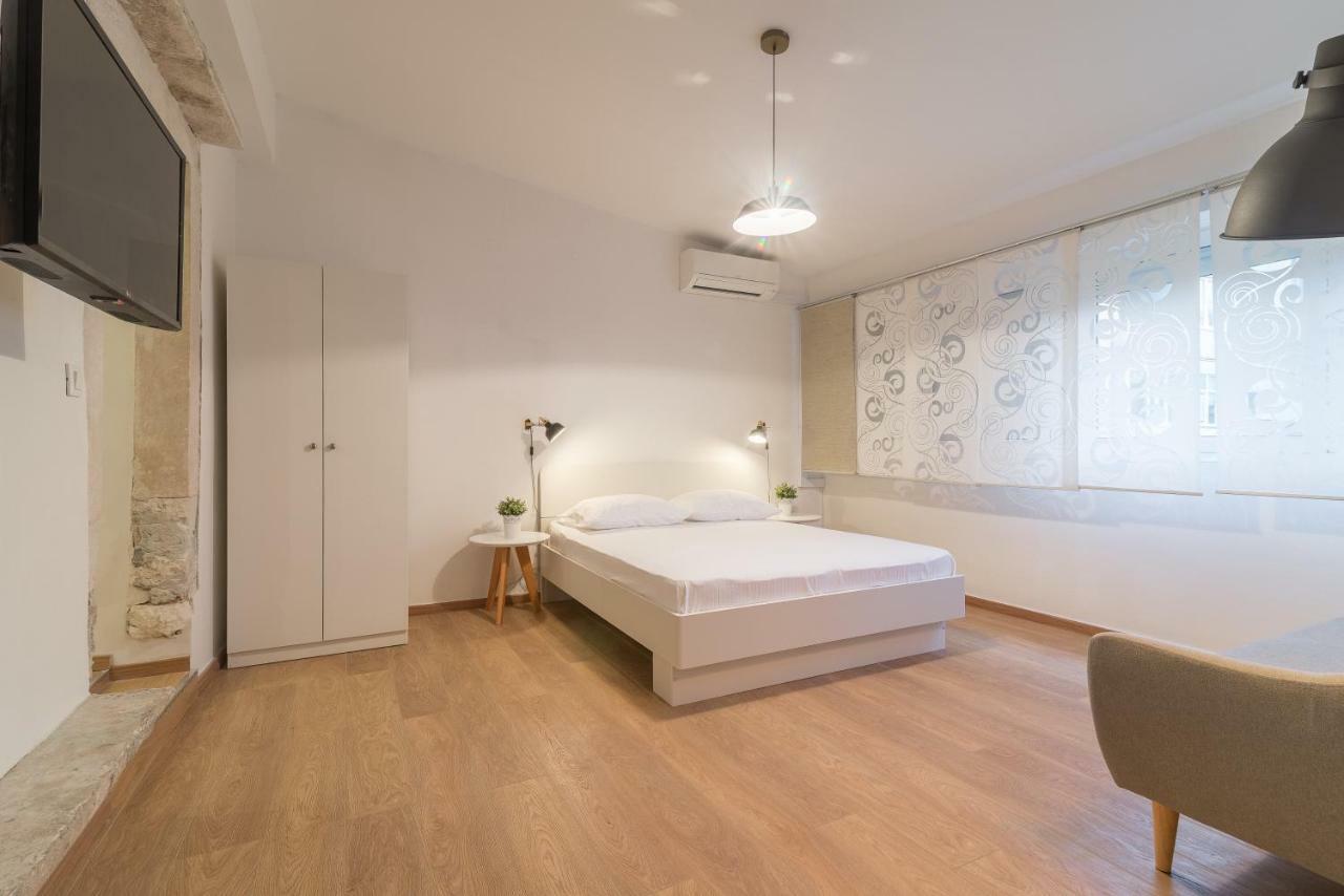 Studios & Apartments Porto Zadar Bagian luar foto